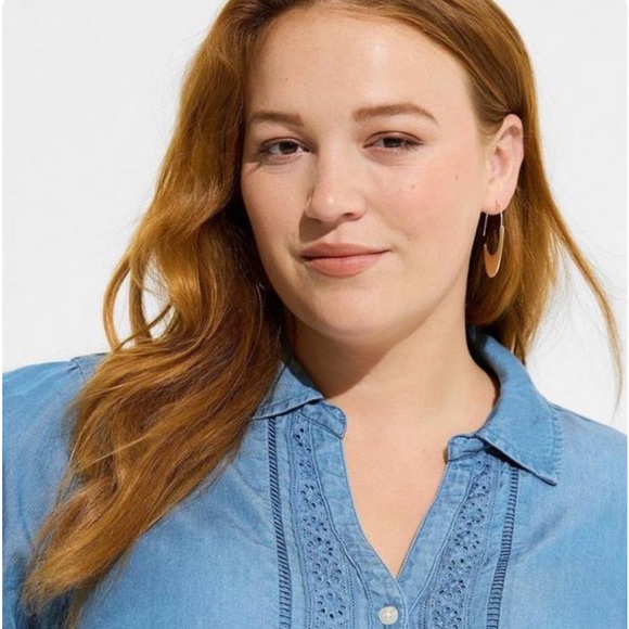 NWT Torrid sz 3x Chambray Button Up Shirt!! - Picture 4 of 4
